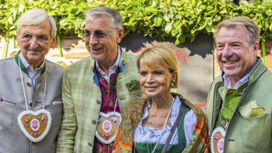 The actress Uschi Glas with her man Dieter Hermann, the folk musician Patrick Lindner with his man