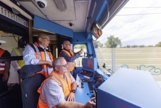 First test run on the new line between Wendlingen and the airport. Train driver Thomas Kayser with