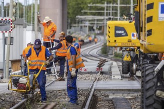 Track construction by Stuttgarter Straßenbahnen AG (SSB) near the Eszet stop. The rails of the U13