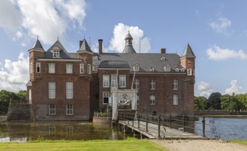 Anholt Castle, moated castle, Isselburg, Münsterland, North Rhine-Westphalia, Germany
