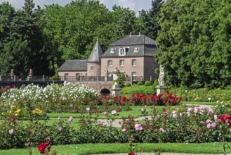 Park of Anholt Castle, moated castle, Isselburg, Münsterland, North Rhine-Westphalia, Germany