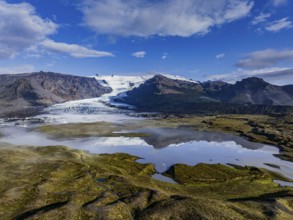 Ice floes, glacier, glacier tongue, glacier lake, sunny, morning mood, mountains, reflection,