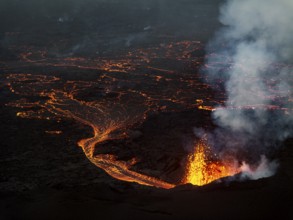 Lava, volcanic eruption, volcano, ash cloud, aerial view, Sundhnúkur crater chain, July 2025,
