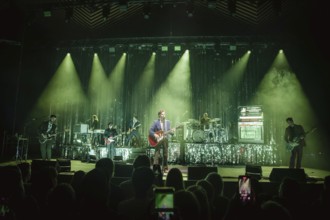 Lord Huron with singer Ben Schneider live at the Tempodrom Berlin on 08.09.2025