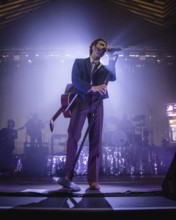 Ben Schneider, singer of Lord Huron live at the Tempodrom Berlin on 08.09.2025