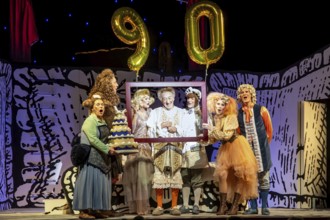 Birthday surprise: Dagmar Biener, Harald Effenberg, Christiane Zander, Dieter Hallervorden, Mario