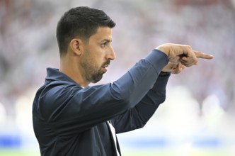 DAZN TV expert Sami Khedira, gesture gesture Bundesliga, MHPArena, MHP Arena Stuttgart,