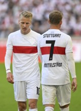 The paths of Maximilian Mittelstädt VfB Stuttgart (07) and Chris Führich VfB Stuttgart (10)