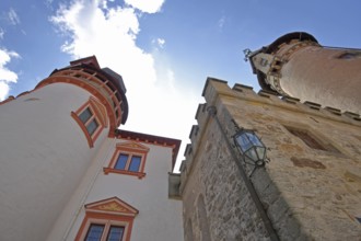Inner courtyard with view upwards, Towers with oriel, Renaissance, Perspective, Castle, Veste