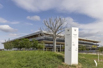 Promega GmbH, headquarters in Walldorf, Germany. Sound artwork on the company premises by David