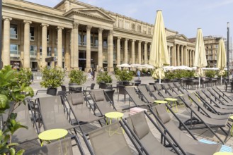 Outdoor catering in Stuttgart. Street café on Schlossplatz in front of the Königsbau. Stuttgart,