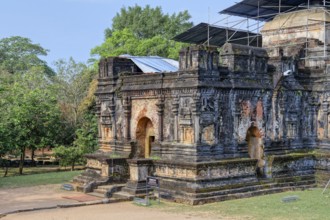 Thuparama Image House under reconstruction, Polonnaruwa ruins of the garden-city created by