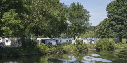 Caravan on the banks of the Ruhr, campsite, Mülheim an der Ruhr, Rurgebiet, North Rhine-Westphalia,