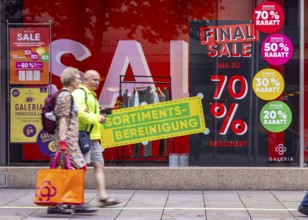 Galeria Karstadt Kaufhof with discounts and final sale. Shop of the department stores' group in