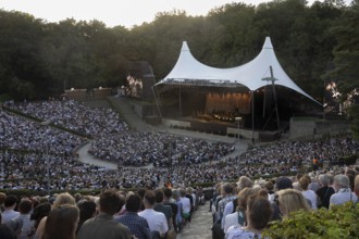 West-Eastern Divan Orchestra - Daniel Barenboim and Lang Lang, Classical, open air on 10 August