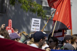 Counter-demonstration against the rally of AfD politician Joachim Paul in