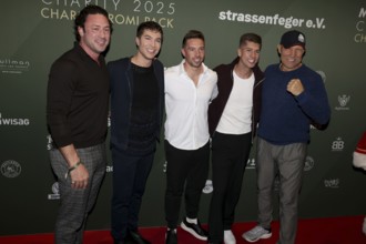 Daniel Völz, Julian David, Ramon Roselly, Maximilian Seitz, Axel Schulz. Charity Celebrity Pack