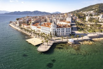 The town of Loutra Edipsou, the Thermae Sylla Spa & Wellness Hotel and the hot springs on the