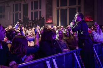 Max Giesinger live on People Tour 2025 in Berlin's Huxley's New World on 26.11.2025