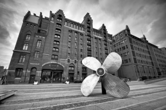 Propeller, Peter Tamm International Maritime Museum, warehouses, façade, brick building, Hamburger