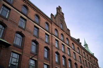 Warehouses, façade, brick buildings, Hamburger Speicherstadt, Hafencity, Free and Hanseatic City of