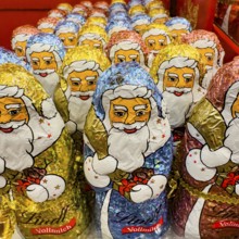 Display on the shelf of chocolate Santa Claus chocolate Santa Claus Santa Claus Santa Claus Santa