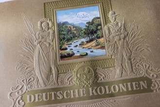 German colonies. An anthology published by Cigaretten-Bilderdienst Dresden from 1936. Germany