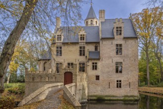 Kasteel Beauvoorde, 17th century moated castle in Renaissance style in the village Wulveringem in