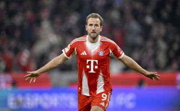 Goal cheer Harry Kane FC Bayern Munich FCB (09) gesture gesture, Allianz Arena, Munich, Bavaria,