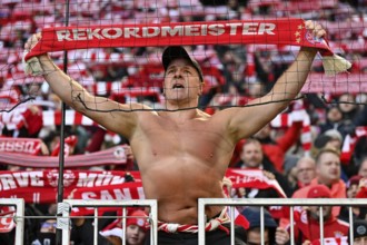 Ultra, well-known fan of FC Bayern Munich, always with upper body naked, even in freezing