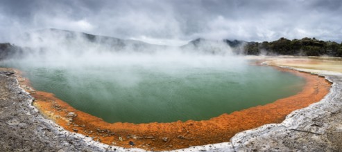 The champagne pool in the Waiotapu geothermal area (Wai-O-Tapu) . panoramic. Waiotapu, Waikato,