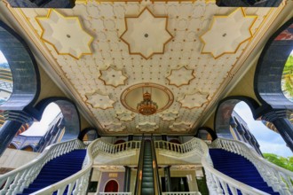 Jame' Asr Hassanil Bolkiah Mosque, King's entrance, Bandar Seri Begawan, Brunei