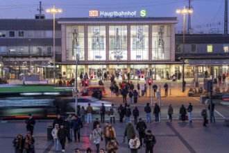Dortmund Central Station, Station Building, Station Foreground, Pedestrian Crossing at Königswall