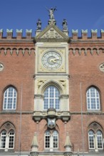 Facade of the town hall in Odense with the figures Power, Justice and Wisdom on top, Fyn, Funen
