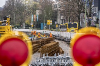 Large-scale construction site in the city center of Essen, Herkulesstraße, the construction of new