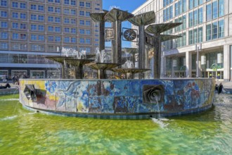 Fountain of the People's Friendship Alexanderplatz Berlin Detuschland