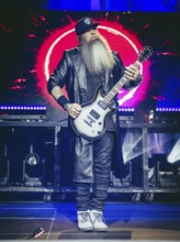 Guitarist Bary Stock from Three Days Grace live on tour 25 at Berlin's Tempodrom on 19.11.2025