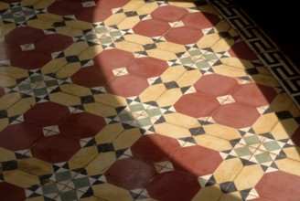 Traditional floor tiles form a pattern, villa in Chettinad, Tamil Nadu, India