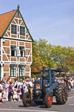 Lanz Bulldog, tractor, parade, typical half-timbered house, town hall, architecture, blossom