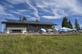 Tölzer Hütte, Gaststätte mit beer garden, Brauneck, Bavarian Prealps, Isarwinkel, Lenggries, Upper