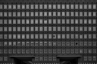 Sprinkenhof, Kontorhaus, façade, brick expressionism, Kontorhausviertel, black and white, Free and