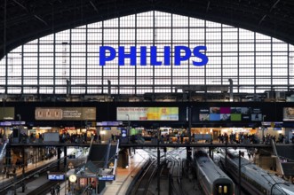 Interior view, trains, tracks, Philipps, logo, travelers, shops, shopping, main station, Free and