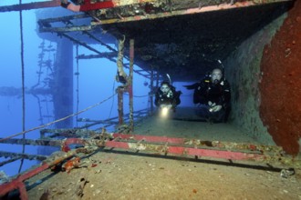 Diver and diver explore wreck, shipwreck, Salem Express, ferry, Port Safaga, Red Sea, Egypt