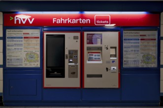 Ticket vending machine, tickets, ticket machine, train station, public transport, HVV, Hamburger