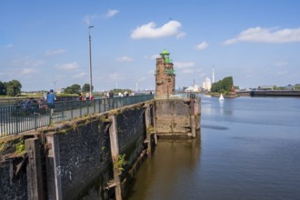Lighthouse at Weser grain port, Molenturm Überseehafen-Süd auch mole beacon, Überseestadt, Bremen,