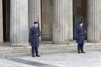 Honorary post of guard battalion at the Federal Ministry of Defence in front of the new guard -