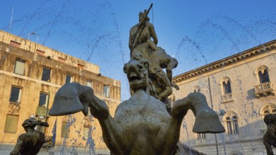 Fontana di Diana, the Fountain of Diana, Syracuse, Majestic fountain with mythological sculpture in