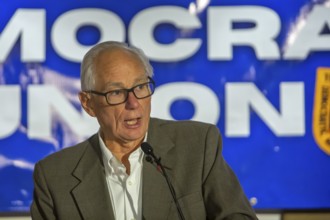 Chicago, Illinois - Teamsters for a Democratic Union (TDU) Co-Founder Ken Paff speaks at the 50th