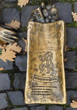 Martin bag of the sculpture entitled Saint Martin in Kempen by Michael Franke am Buttermarkt,