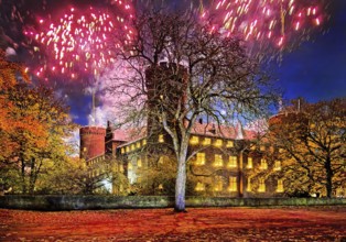 Big fireworks from the towers of Kurcölnischer Castle to Martin's procession in the evening, Old